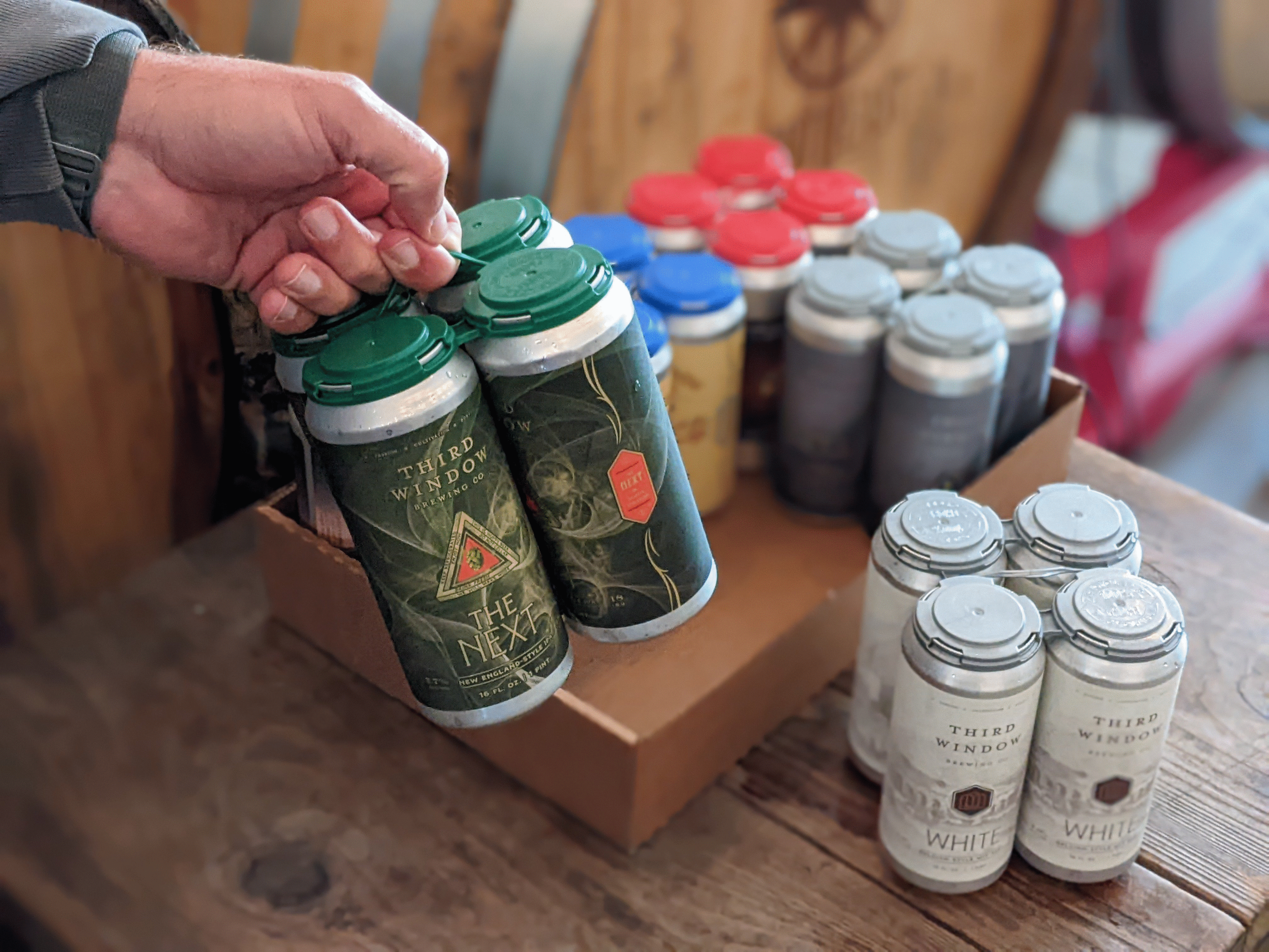 Third Window White 4-pack